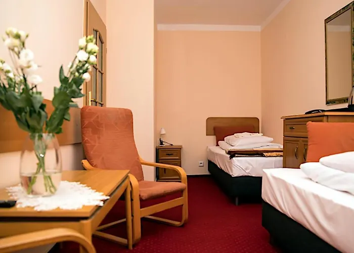 리조트 Osrodek Wypoczynkowo Rehabilitacyjny Wlokniarz 우스트카