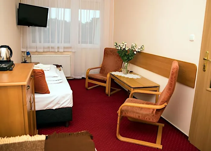 Osrodek Wypoczynkowo Rehabilitacyjny Wlokniarz 리조트 *